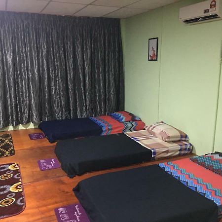 11 Pensione Малакка Экстерьер фото